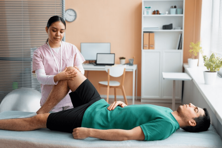 Chiropractor in delhi
